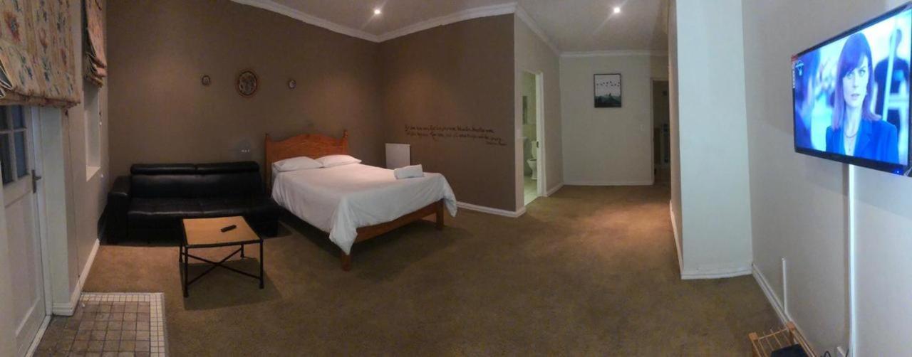 Serena Guest house Cape Town